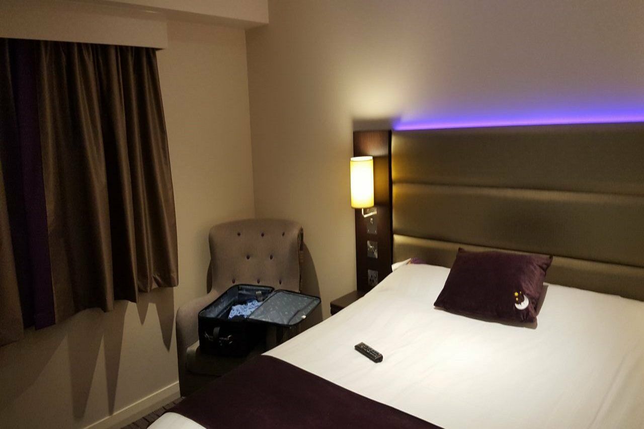 Premier Inn London Chiswick Exterior foto